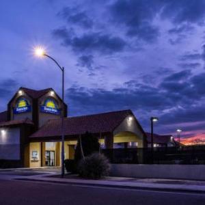 Days Inn by Wyndham Phoenix North