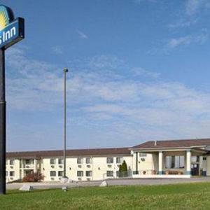 Days Inn by Wyndham Boonville