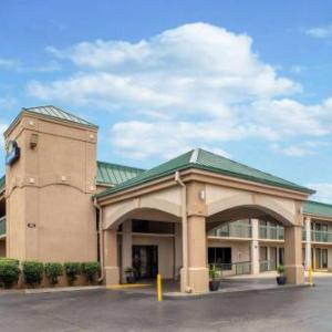 Days Inn by Wyndham Clarksville North