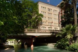 Drury Inn & Suites San Antonio Riverwalk, San Antonio