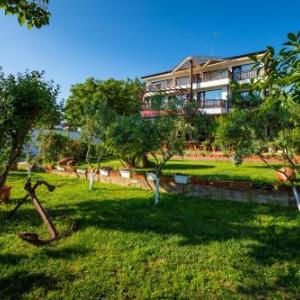 Cherry Villa