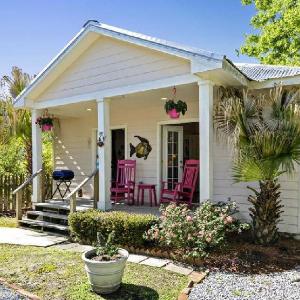 Carroll House Cottages