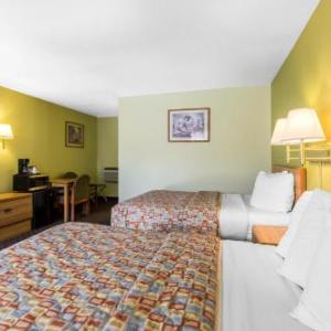 Hotels near I Bar Ranch - Rodeway Inn Gunnison