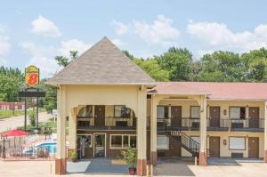 Super 8 by Wyndham Shreveport, Shreveport