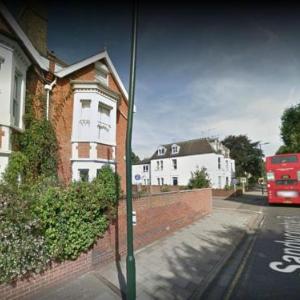 Hotels near Old Deer Park Richmond - Kew Rooms
