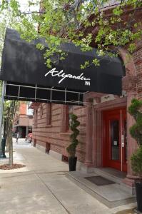 Alexander Inn hotel near Pennsylvania Convention Center