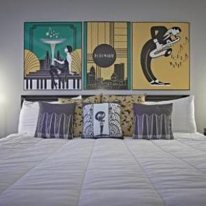 Hotels near Piere's - Don Hall's Guesthouse Hotel & Conference Center