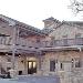 Hotels near Hamilton Golf and Country Club - The Barracks Inn