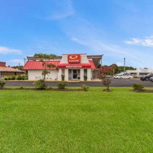 Williams Arena at Minges Coliseum Hotels - Econo Lodge North Washington