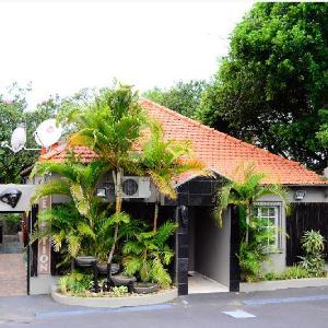 Laletsa Lodge