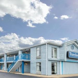 Hotels near Chicks Beach - Travelodge by Wyndham Virginia Beach Bay Beach