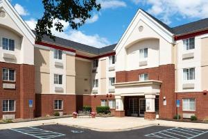 Hawthorn Suites by Wyndham-Raleigh/Cary, Raleigh