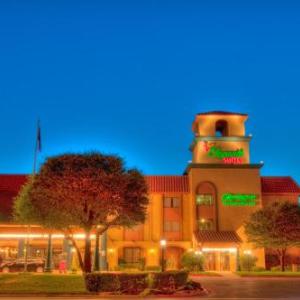 MCM Elegante Suites Abilene