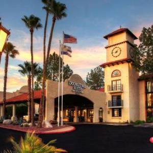 DoubleTree By Hilton Suites Tucson Airport