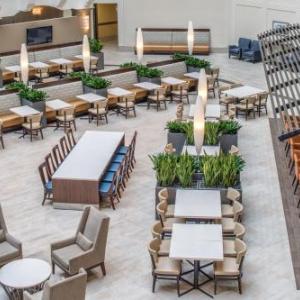 Hotels near Starfire Sports Complex - Embassy Suites Hotel Seattle-tacoma International Airport