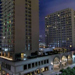 Hotels near Moody Performance Hall Dallas - Fairmont Dallas