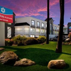 Dream City Church Phoenix Hotels - SureStay Plus Hotel by Best Western Scottsdale North