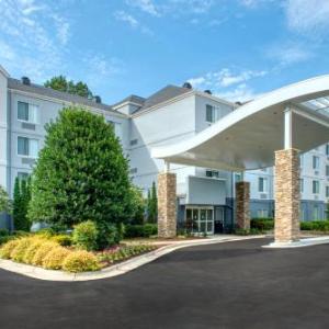 Fairfield Inn & Suites by Marriott Raleigh Crabtree Valley