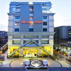 Hotel Gargee Grand