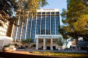 DoubleTree by Hilton Midland Plaza, Midland
