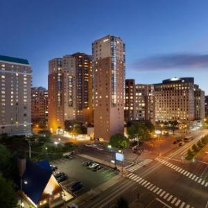 Hilton Arlington And Towers
