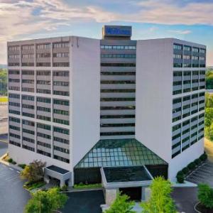 Hotels near Plaza Mariachi - Hilton Nashville Airport