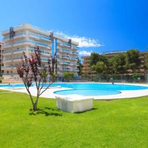 UHC Larimar Family Complex