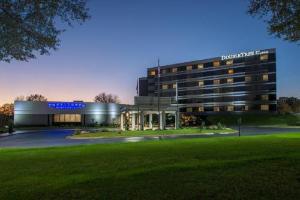 DoubleTree by Hilton Winston Salem - University, NC, Winston Salem