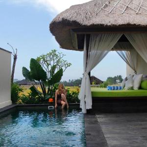 Alam Puisi Villa