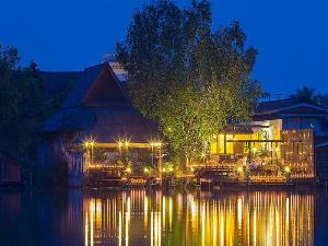 Bannsuanmaeklong Resort, Samut Songkhram