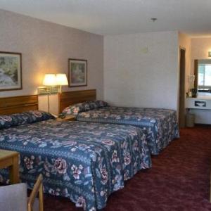 Eureka Springs City Auditorium Hotels - Apple Blossom Inn