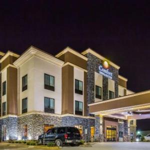 Comfort Inn & Suites Moore