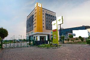 Hotel Caspia Pro Greater Noida, Noida