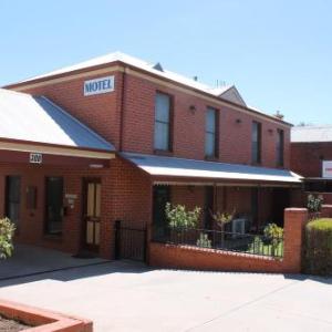 Bendigo Jockey Club Hotels - Bendigo Goldfields Motor Inn