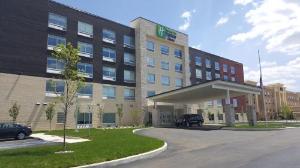 Holiday Inn Express & Suites Toledo West, Toledo