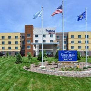 Hotels near Eau Claire North High School - Fairfield Inn & Suites by Marriott Eau Claire Chippewa Falls