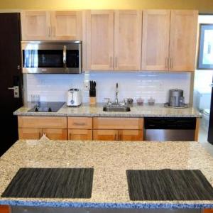 Schenectady Hotels Deals At The 1 Hotel In Ny The Parker Inn And Suites