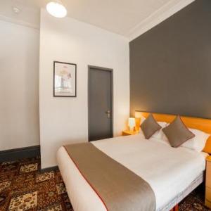 Blarney Stone Hotel