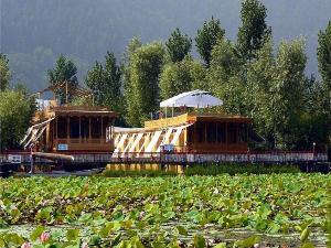 Royal Group of Houseboats, Srinagar