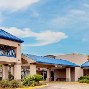 Days Inn by Wyndham Lafayette Near Lafayette Airport