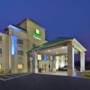 Holiday Inn Express Irwin-PA Turnpike Exit 67