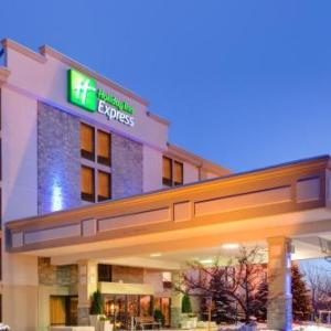 Atwood Stadium Hotels - Holiday Inn Express Flint-Campus Area