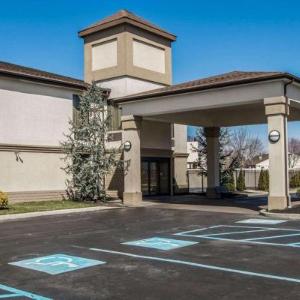 Quality Inn & Suites NJ State Capital Area