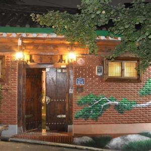 Korean Traditional House - Pungkyung