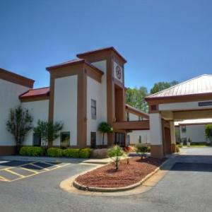 Hotels near McGregor Hall, Henderson, NC | ConcertHotels.com