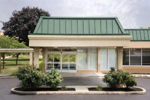 Days Inn & Suites by Wyndham York, York