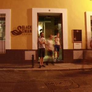 Black Swan Hostel Sevilla