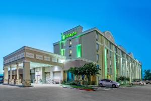 Holiday Inn Hotel Dallas DFW Airport West, an IHG Hotel, Bedford