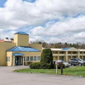 Hotels near Jefferson County Fairground - Rodeway Inn Brookville