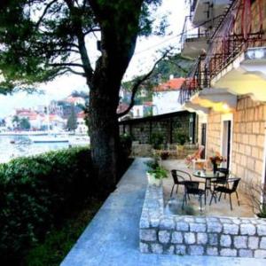 Perast Waterfront Apartments